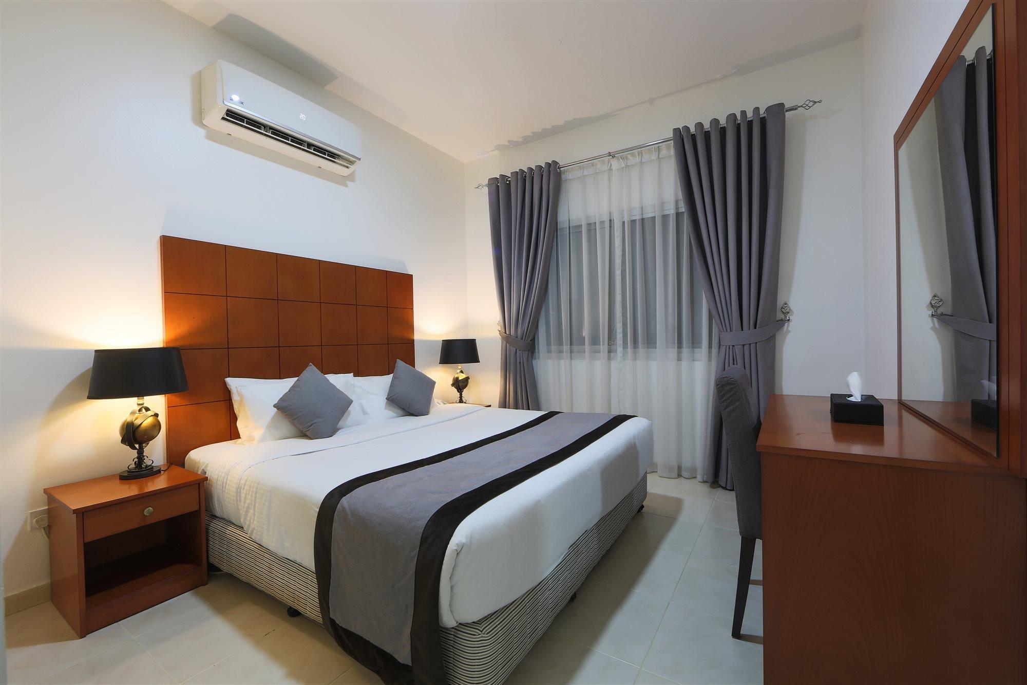Nova Park Hotel Šardžá Exteriér fotografie